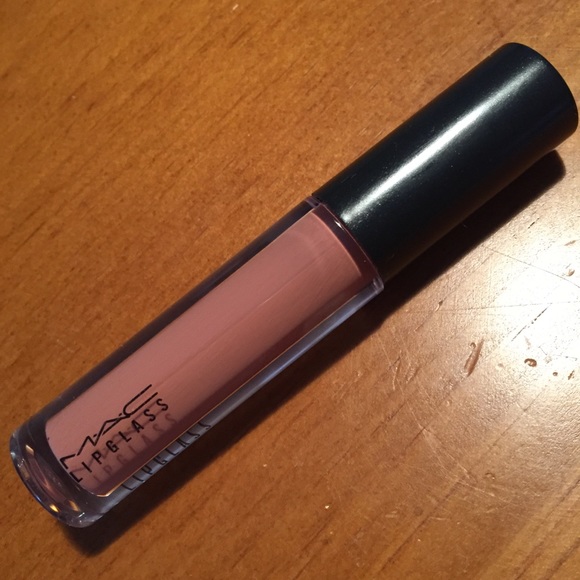 MAC Lipglass Lust - Picture 3 of 13